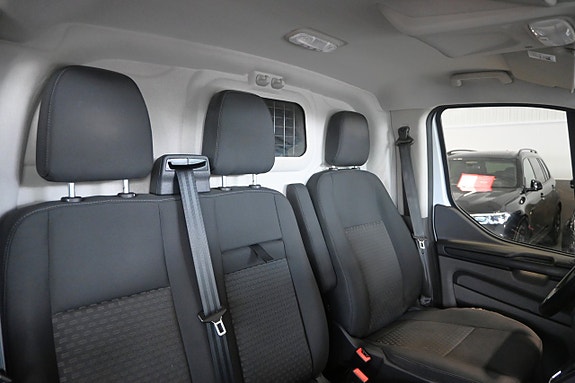 Ford Transit Custom 11 of 22