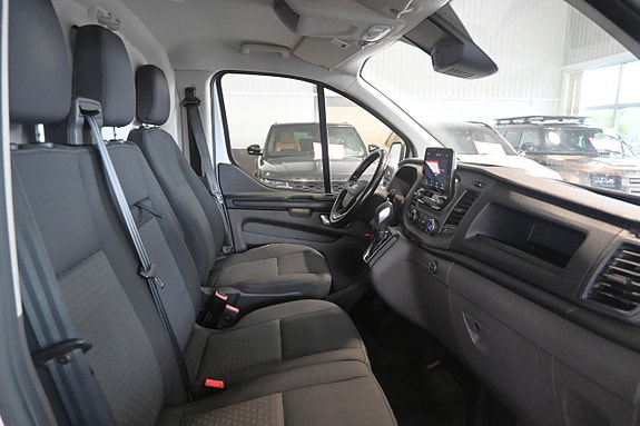 Ford Transit Custom 10 of 22