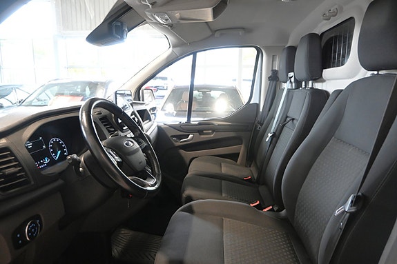Ford Transit Custom 8 of 22