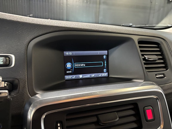 Volvo S60 12 of 25