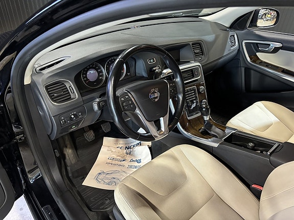 Volvo S60 8 of 25