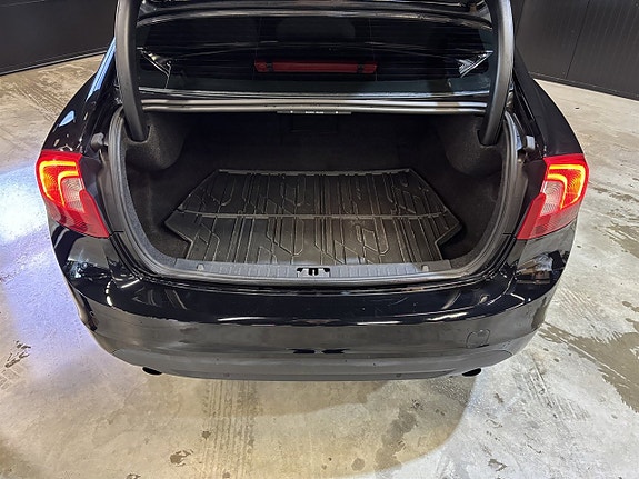 Volvo S60 20 of 25