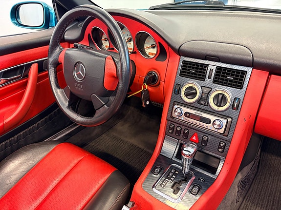 Mercedes-Benz SLK230 27 of 30