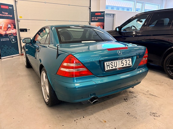 Mercedes-Benz SLK230 14 of 30