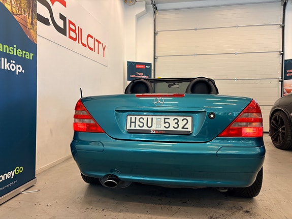 Mercedes-Benz SLK230 4 of 30