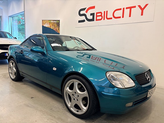Mercedes-Benz SLK230 10 of 30