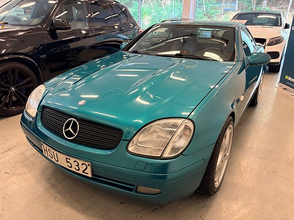 Mercedes-Benz SLK230 9 of 30
