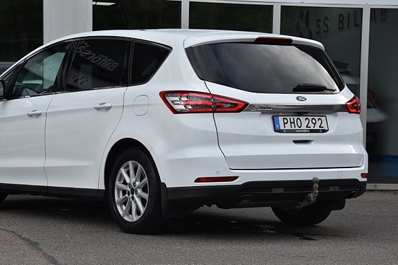 Ford S-MAX 6 of 28