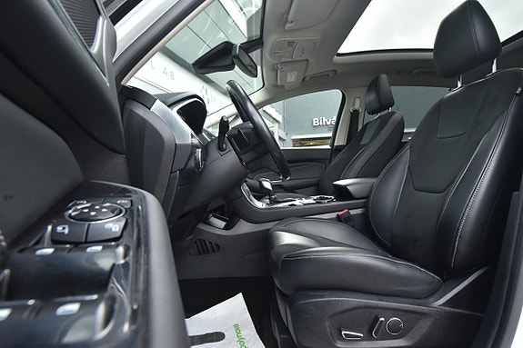 Ford S-MAX 10 of 28