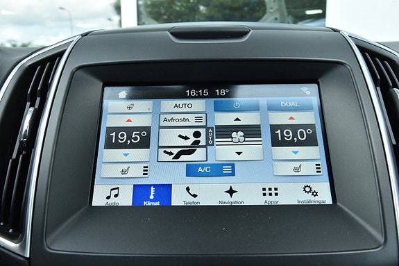 Ford S-MAX 22 of 28