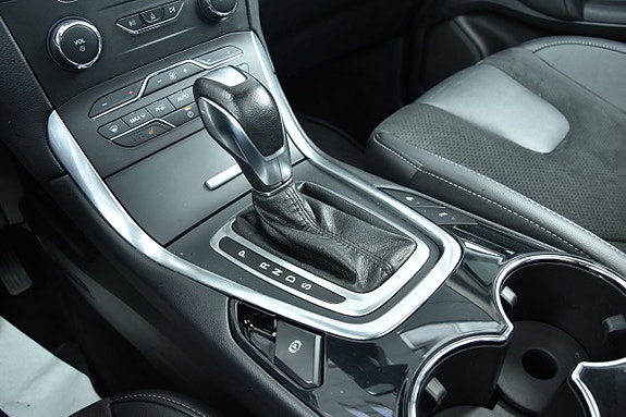 Ford S-MAX 18 of 28