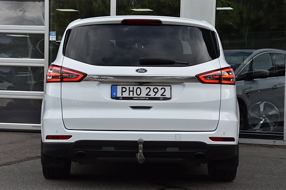 Ford S-MAX 7 of 28