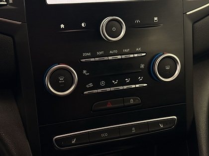 Renault Megane 22 of 27