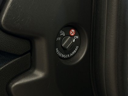 Renault Megane 23 of 27