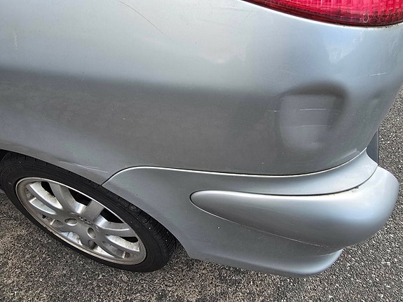 Peugeot 206 SW 3 of 5