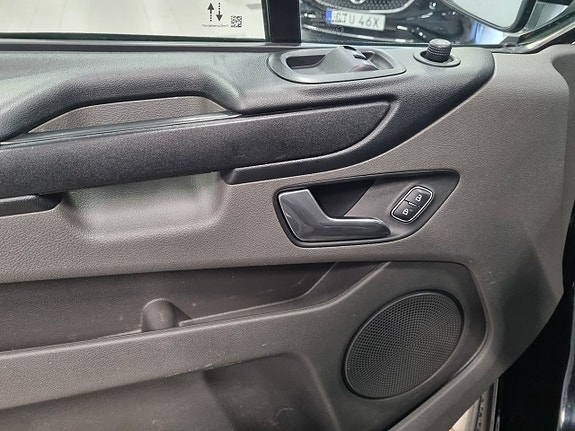 Ford Transit Custom 10 of 14