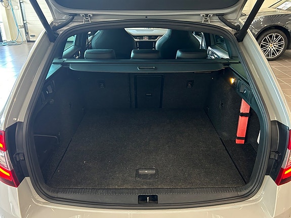 Skoda Octavia RS 11 of 30