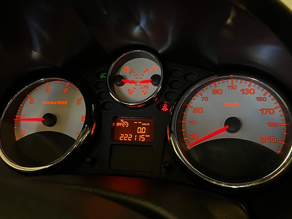 Peugeot 207 CC 23 of 24