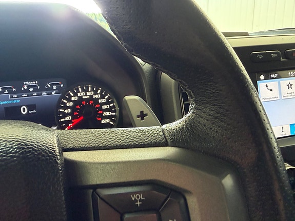 Ford F-150 17 of 19