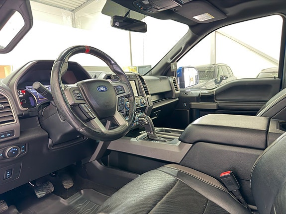 Ford F-150 11 of 19