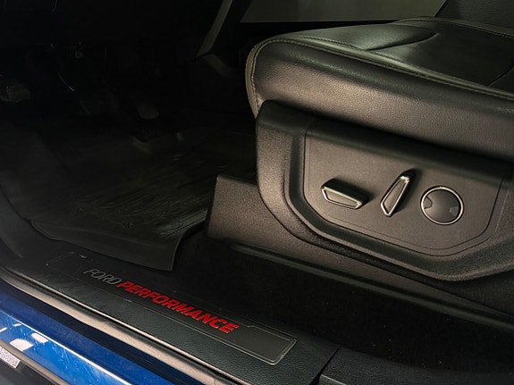 Ford F-150 16 of 19