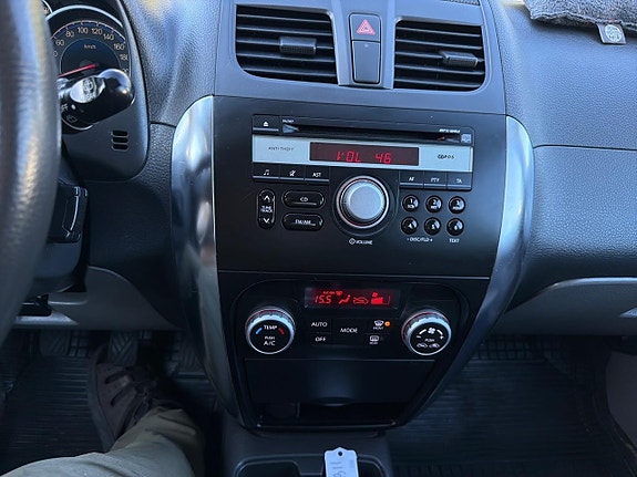 Suzuki SX4 11 of 22