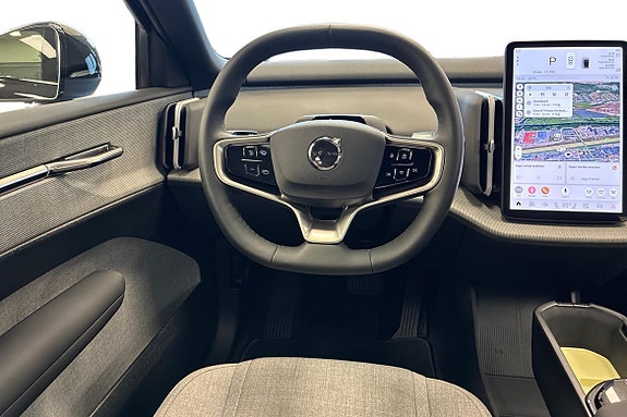 Volvo EX30 11 of 22