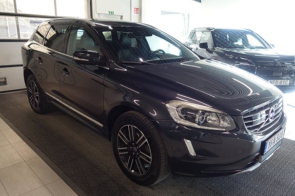 Volvo XC60 2 of 6