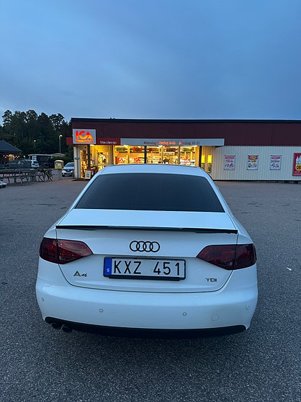 Audi A4 4 of 6