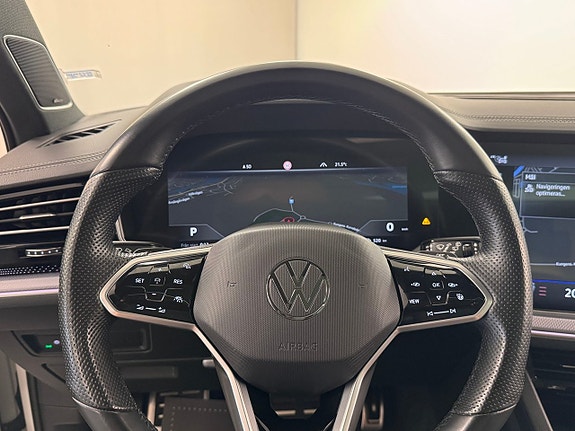 Volkswagen Touareg 8 of 20