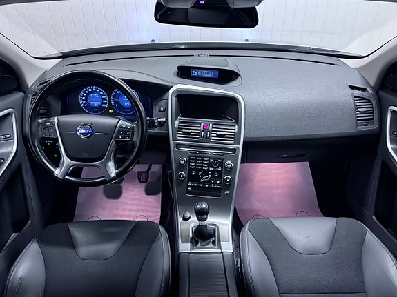 Volvo XC60 10 of 22