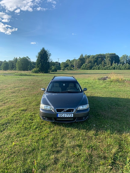 Volvo V70 5 of 10