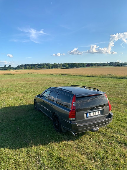 Volvo V70 4 of 10