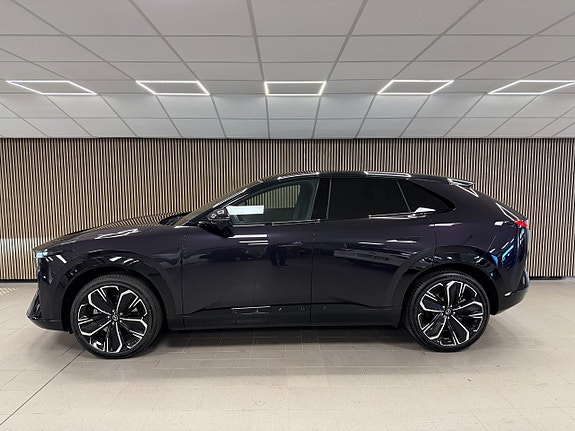 Mazda CX-6e 5 of 17