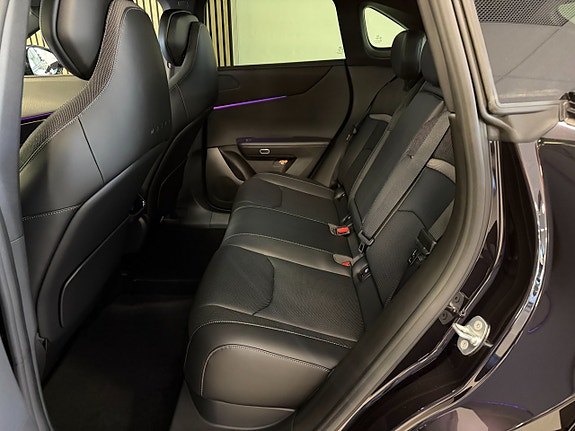 Mazda CX-6e 13 of 17