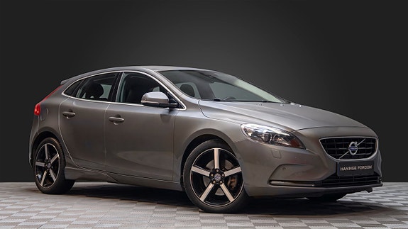 Volvo V40 3 of 20