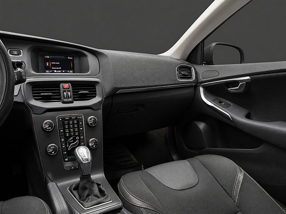 Volvo V40 15 of 20