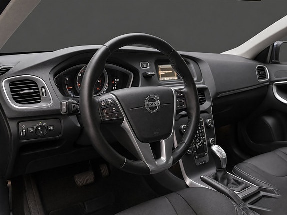 Volvo V40 8 of 20