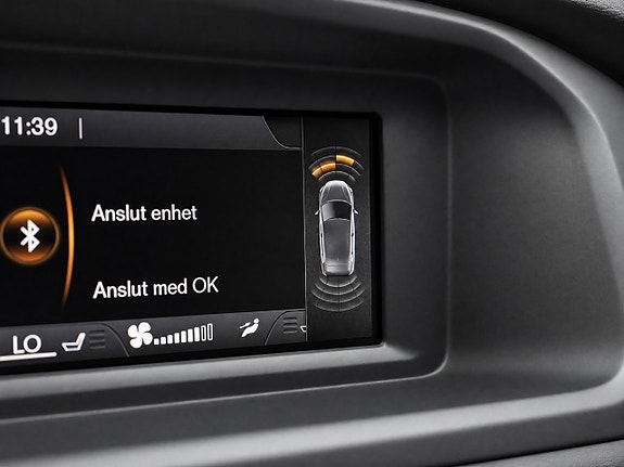 Volvo V40 12 of 20