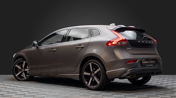 Volvo V40 6 of 20