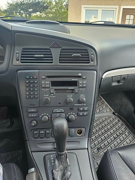 Volvo V70 13 of 13