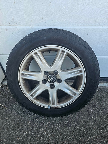 Volvo V70 3 of 13