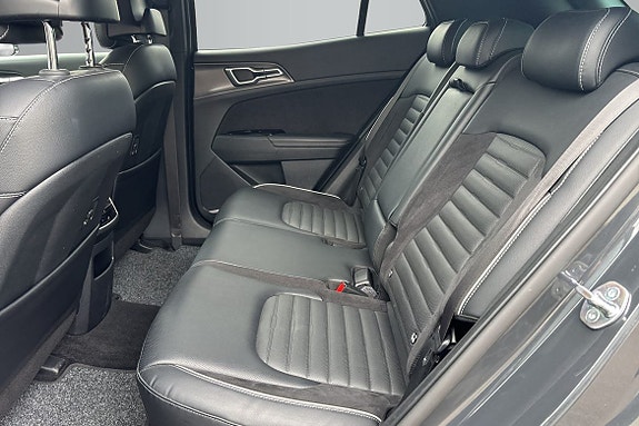 Kia Sportage 10 of 18
