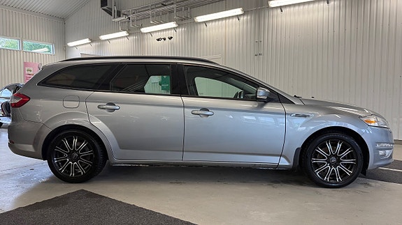 Ford Mondeo 9 of 21