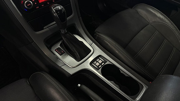 Ford Mondeo 13 of 21