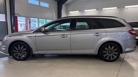 Ford Mondeo 5 of 21