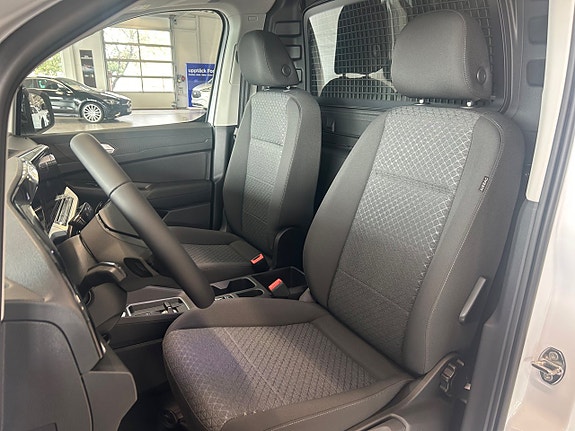 Ford Transit Connect 11 of 11