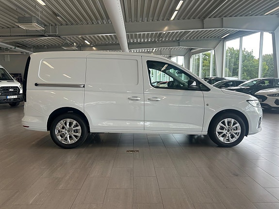 Ford Transit Connect 6 of 11