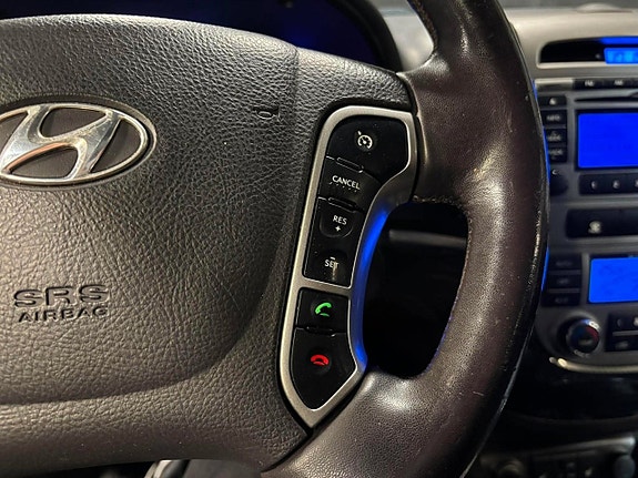 Hyundai Santa Fe 14 of 24