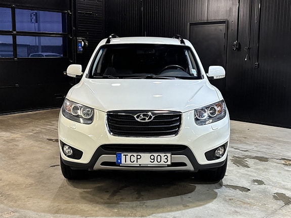 Hyundai Santa Fe 2 of 24